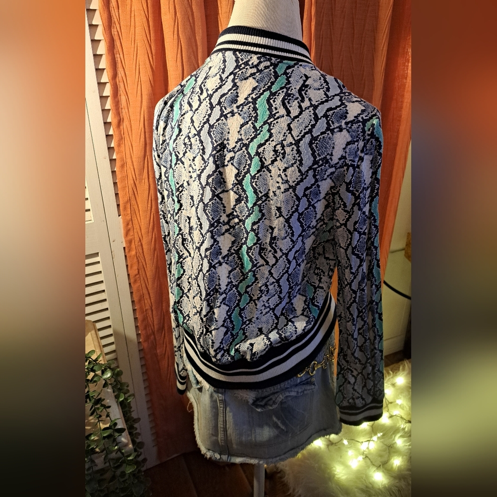 Stylish Snake Print Bomber Jacket - Picture 4 of 10